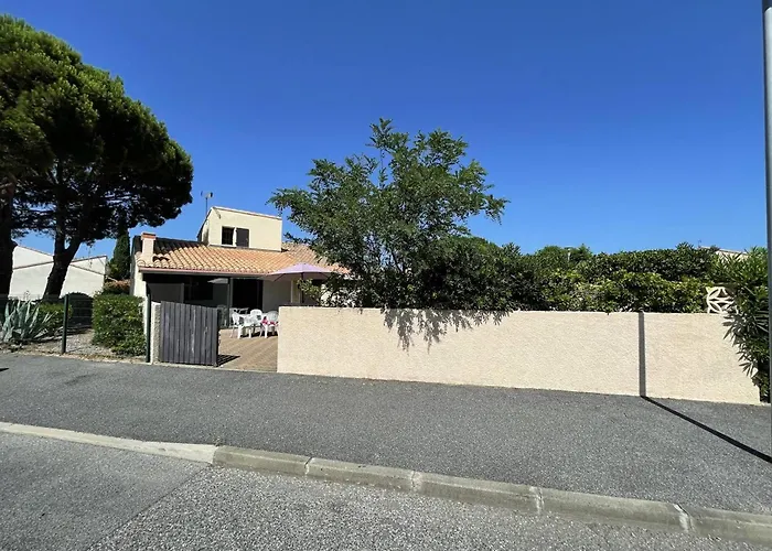 Вилла Jolie 3 Pieces Avec Veranda, Terrasse, Parking Securise Et Animaux Admis A Saint-cyprien - Fr-1-106-68