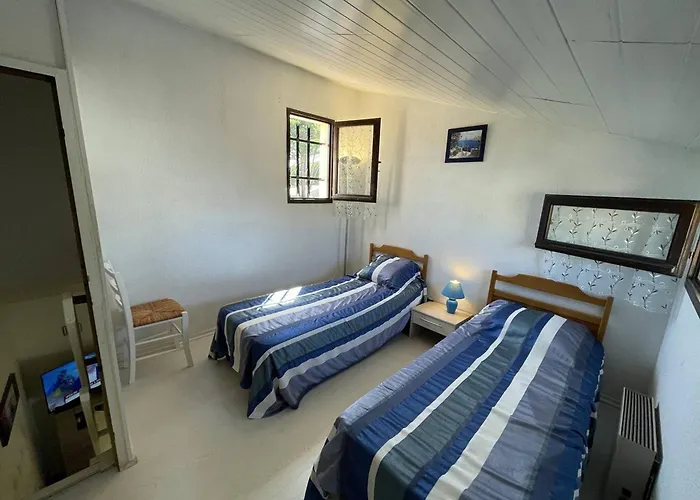 Jolie 3 Pieces Avec Veranda, Terrasse, Parking Securise Et Animaux Admis A Saint-cyprien - Fr-1-106-68 Сен-Сиприен